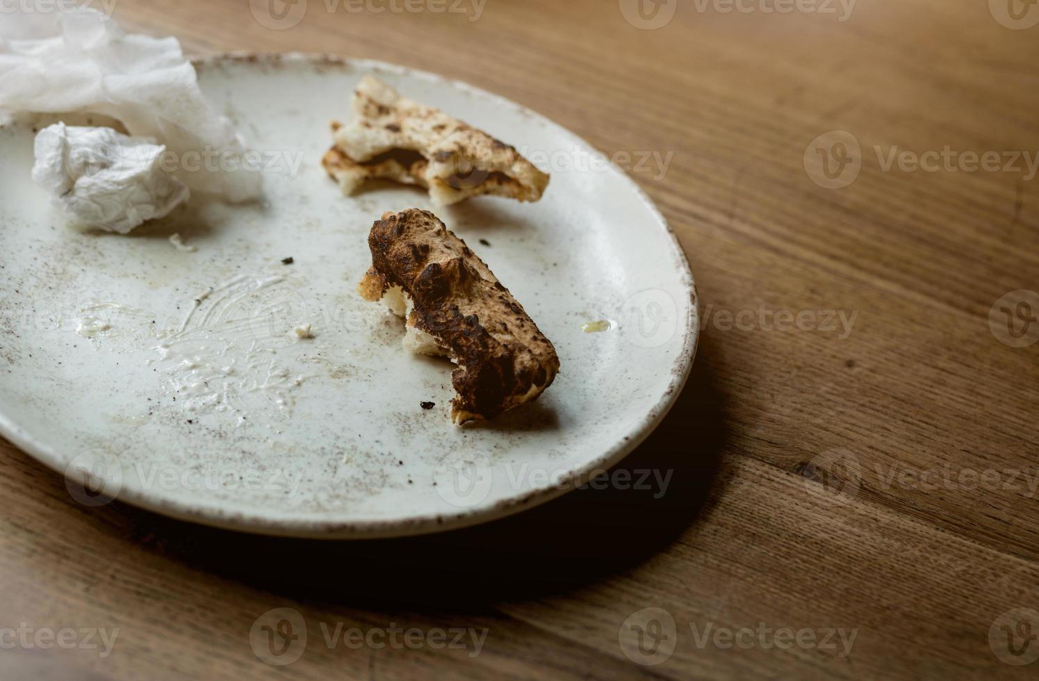 déchets alimentaires, morceau de pizza photo