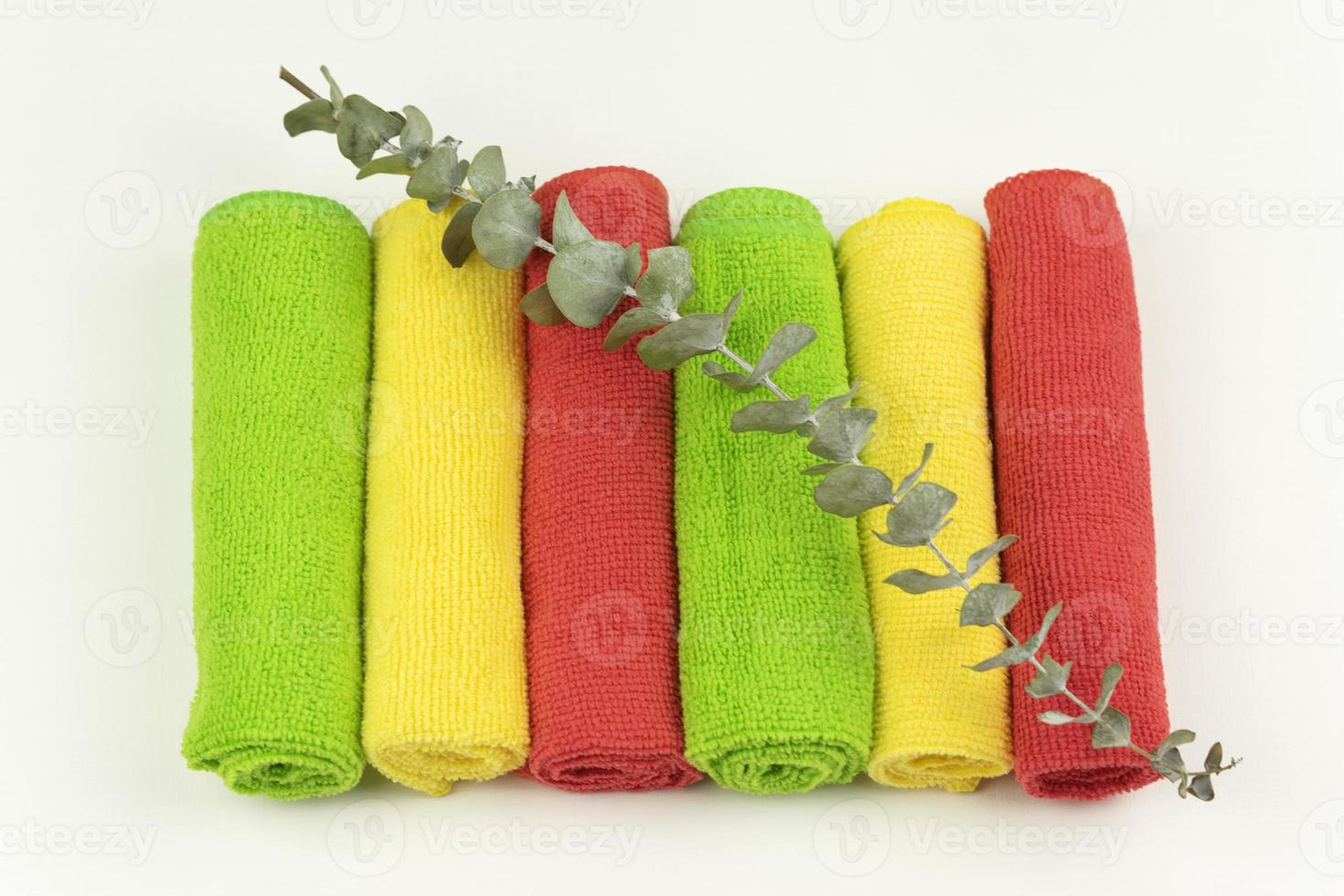 Nettoyeur Ouvrier Essuie-poussière Avec Tissu De L'usine Intérieure Au  Bureau Image stock - Image du chiffon, uniforme: 254262707