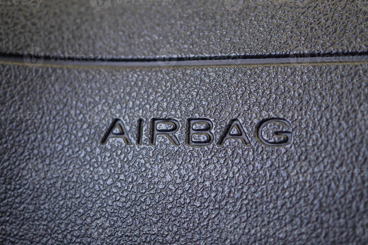 signe d'airbag de sécurité dans une voiture moderne photo