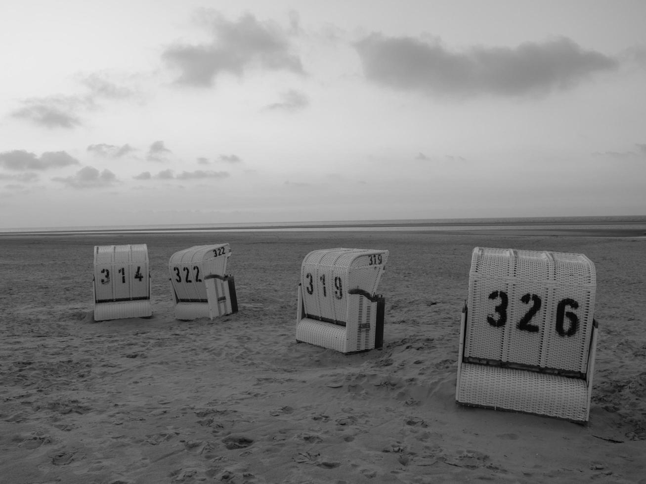 île de Spiekeroog dans la mer du Nord photo