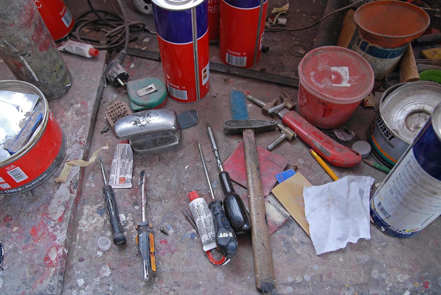 outils et peinture photo