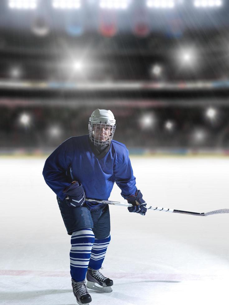 joueur de hockey sur glace en action photo