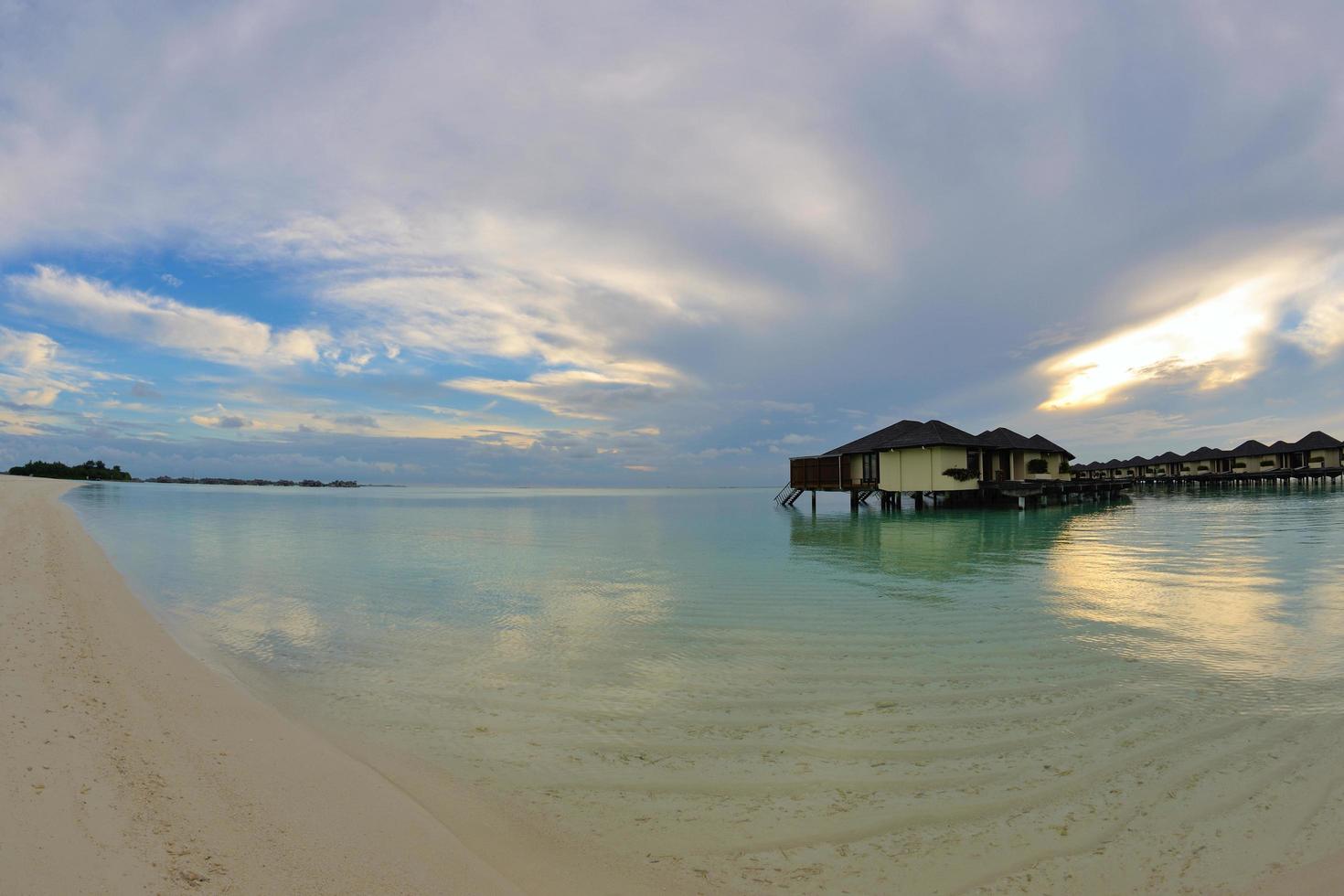 vue sur la plage tropicale photo