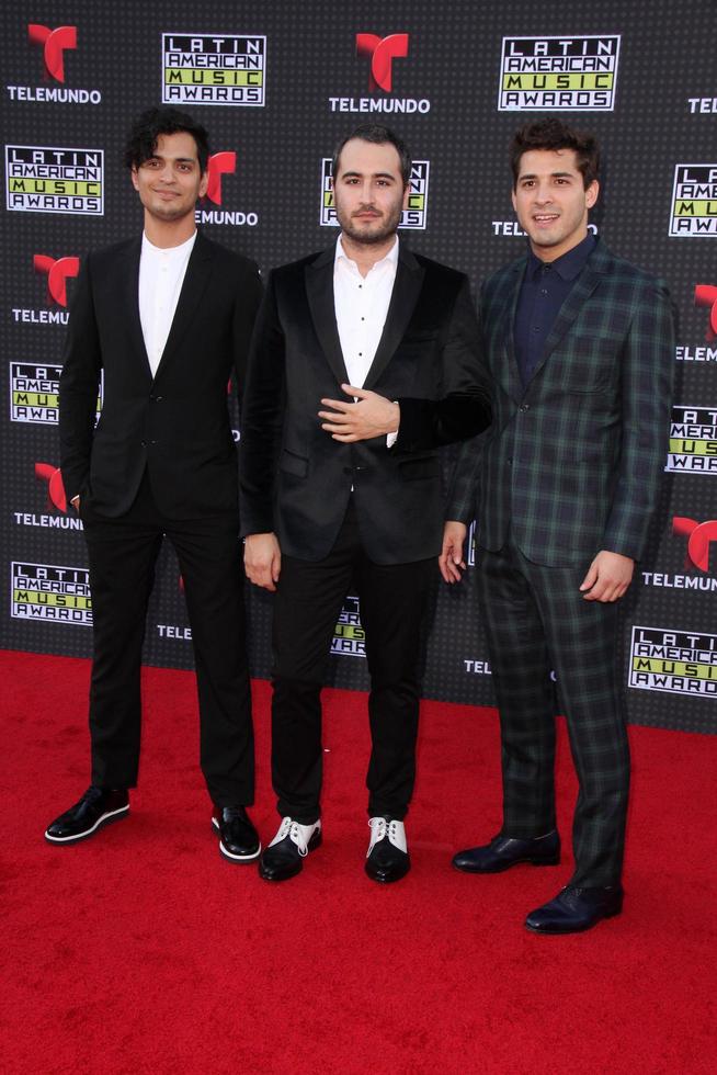 Los angeles, oct 8 - reik aux prix de la musique latino-américaine au dolby theatre le 8 octobre 2015 à los angeles, ca photo