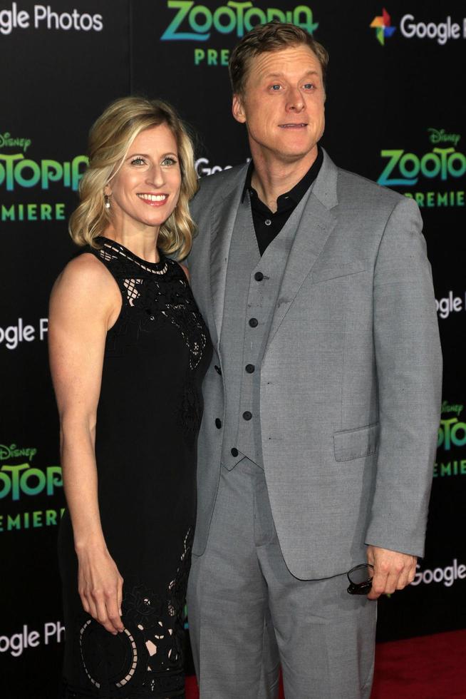 Los angeles, 17 février - alan tudyk à la première de zootopia au théâtre el capitan le 17 février 2016 à los angeles, ca photo