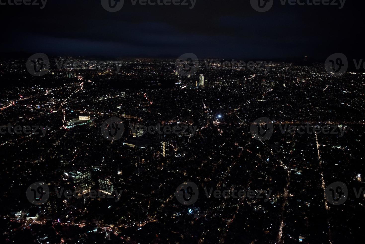 mexico vue aérienne de nuit panorama du trafic lourd photo