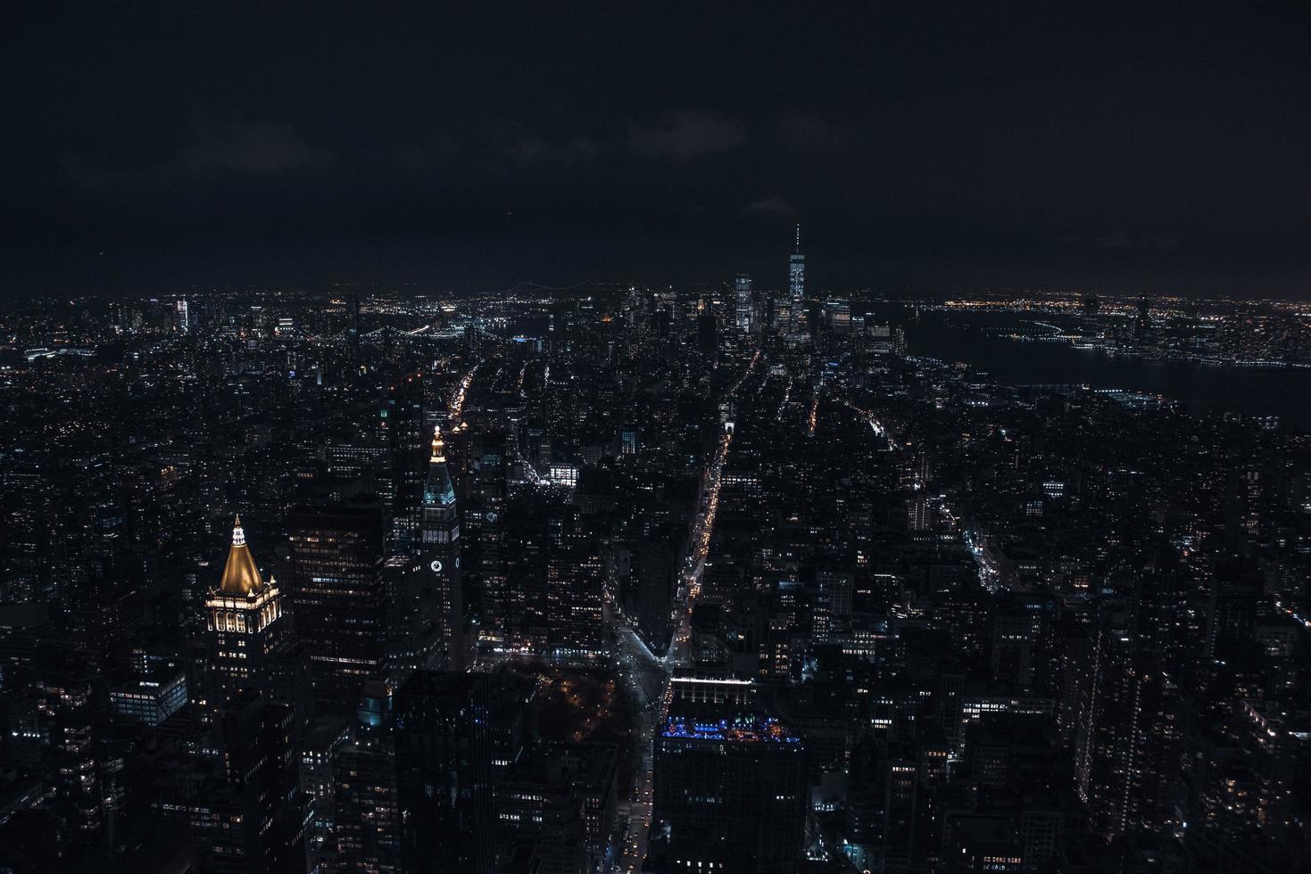 toits de la ville de new york la nuit photo