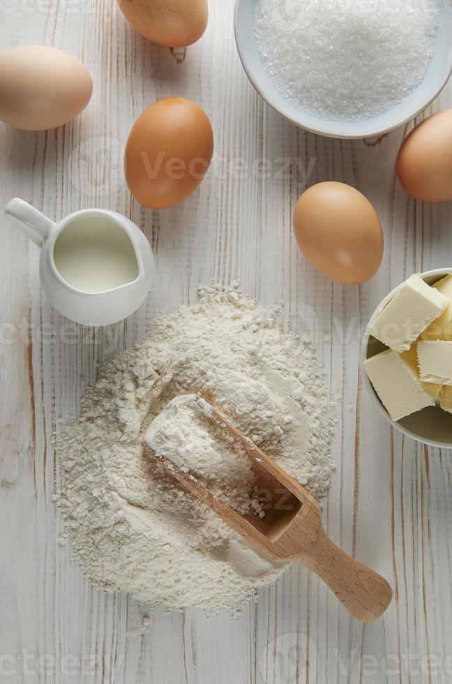 préparation de la pâte pour la cuisson photo