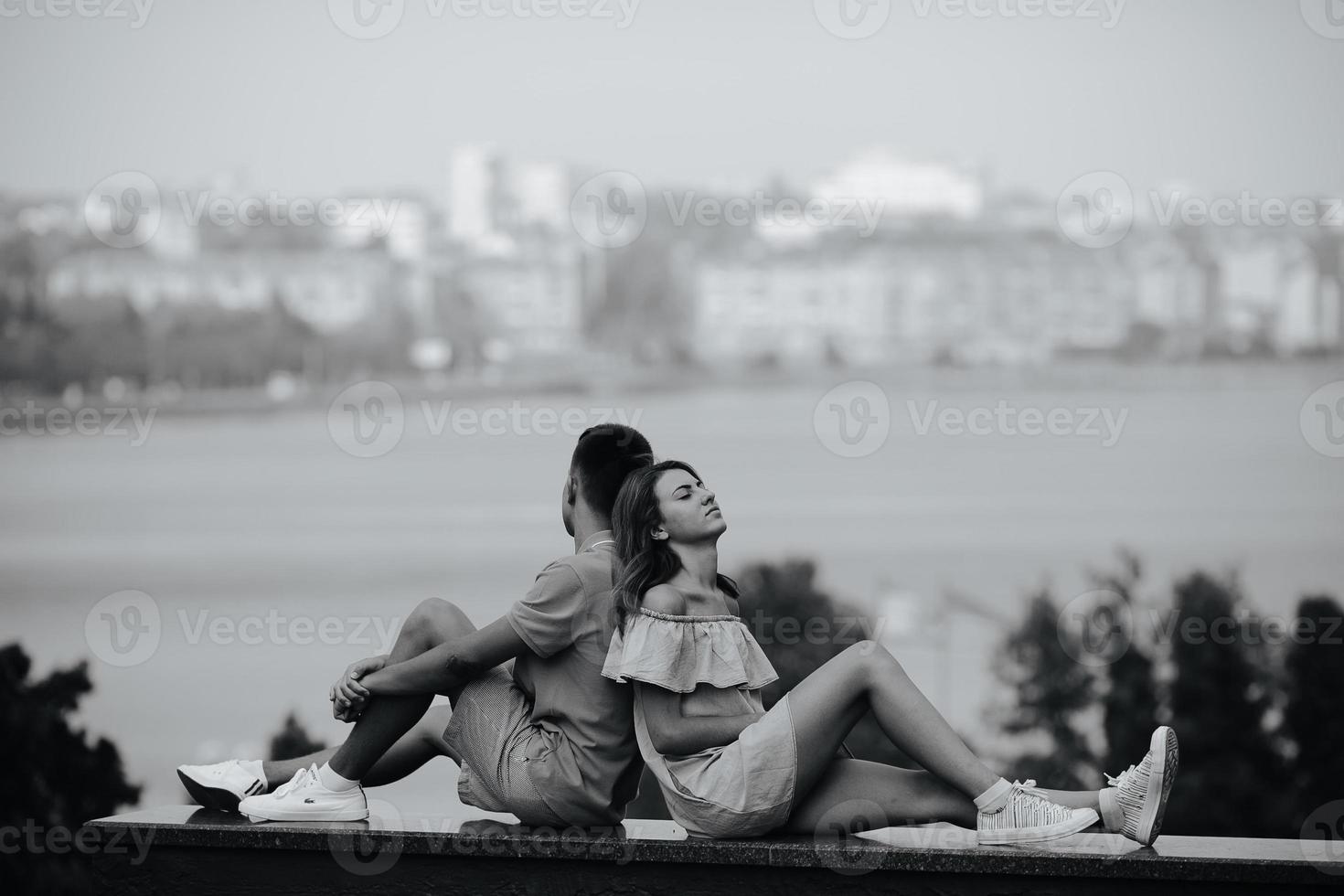 portrait de couple en plein air photo