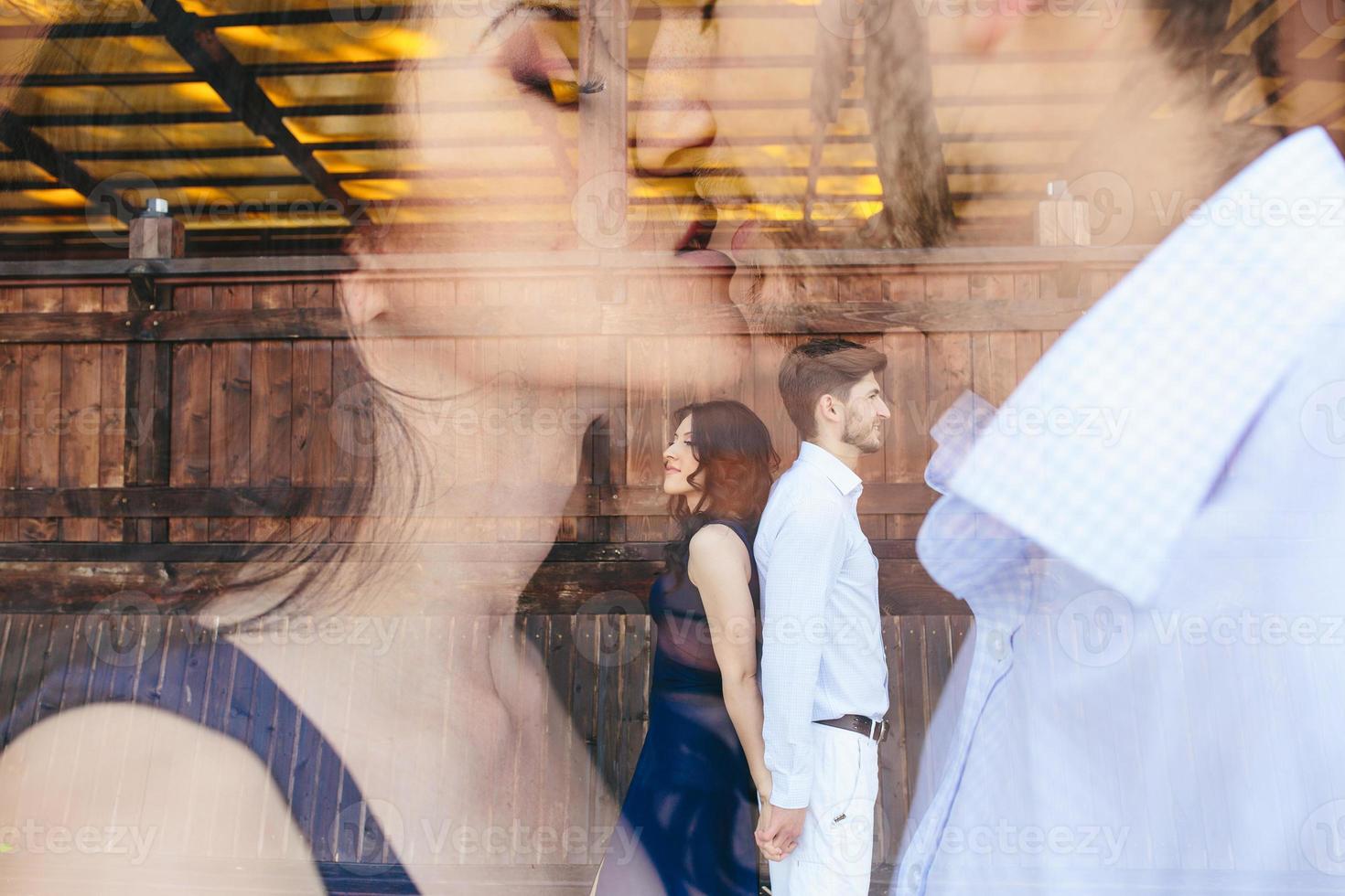 portrait de couple en plein air photo