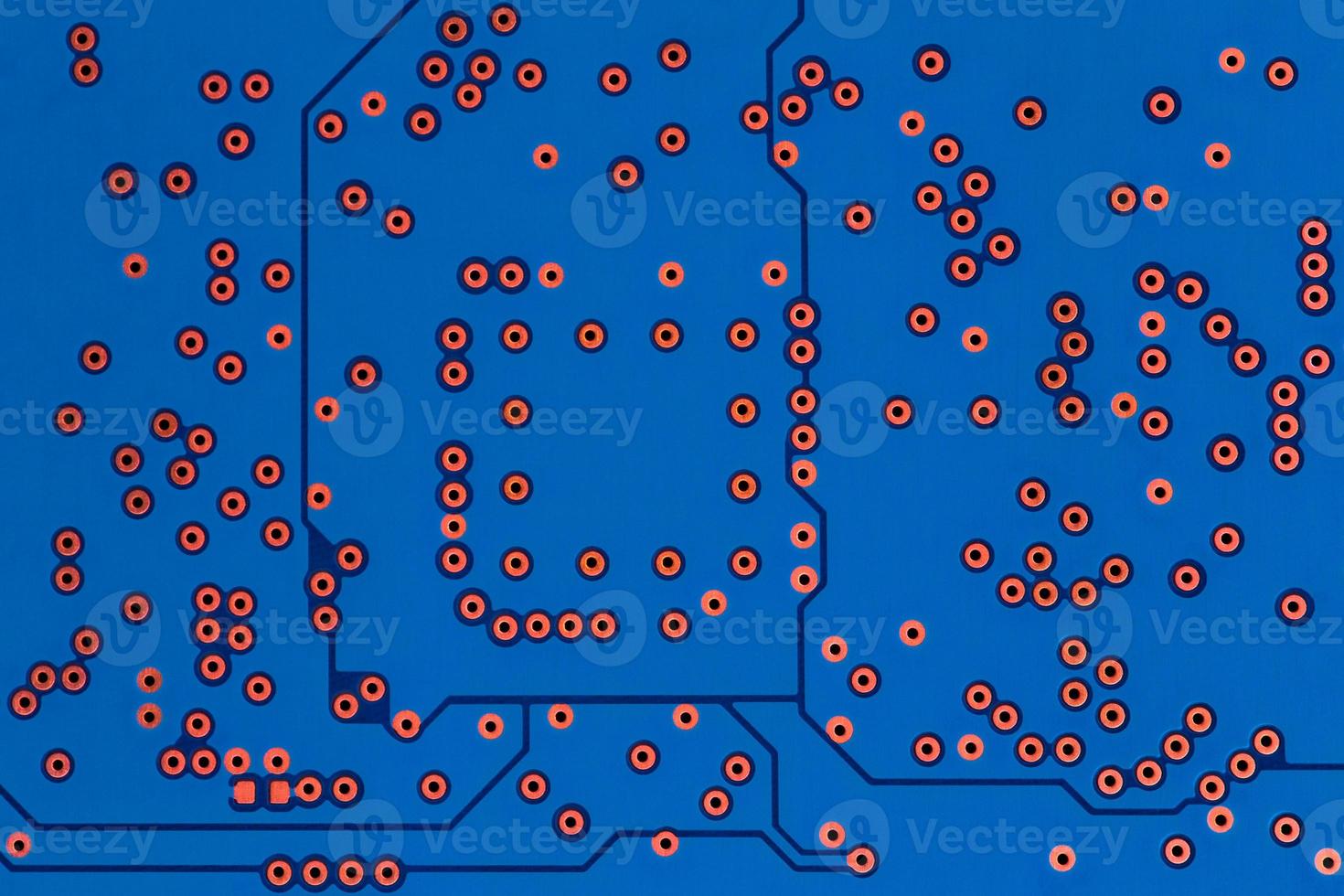 face arrière de la carte de circuit imprimé de couleur bleu classique fond plat sans composants photo