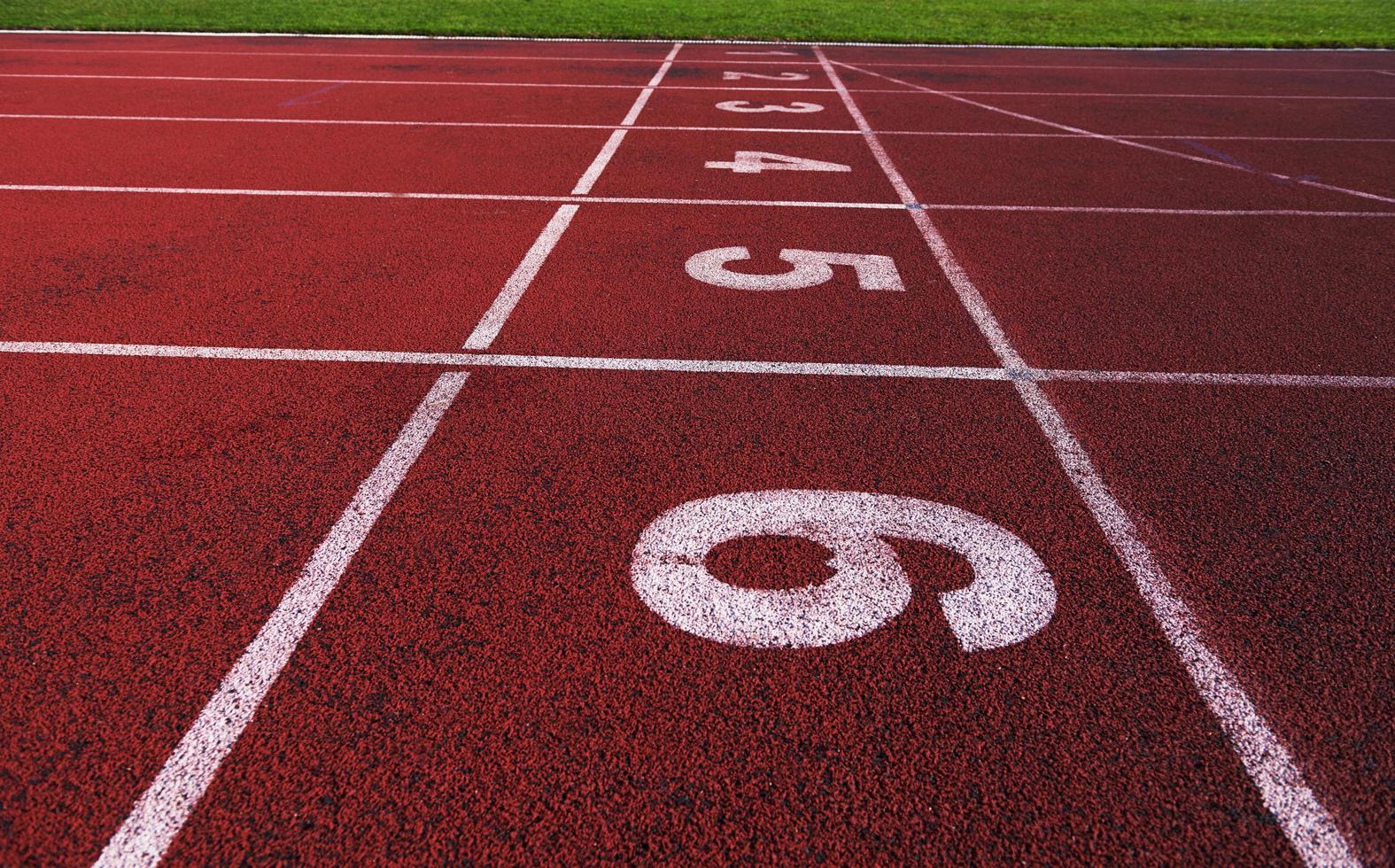 vue sur la piste d'athlétisme photo