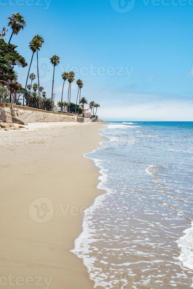 papillon plage santa barbara photo