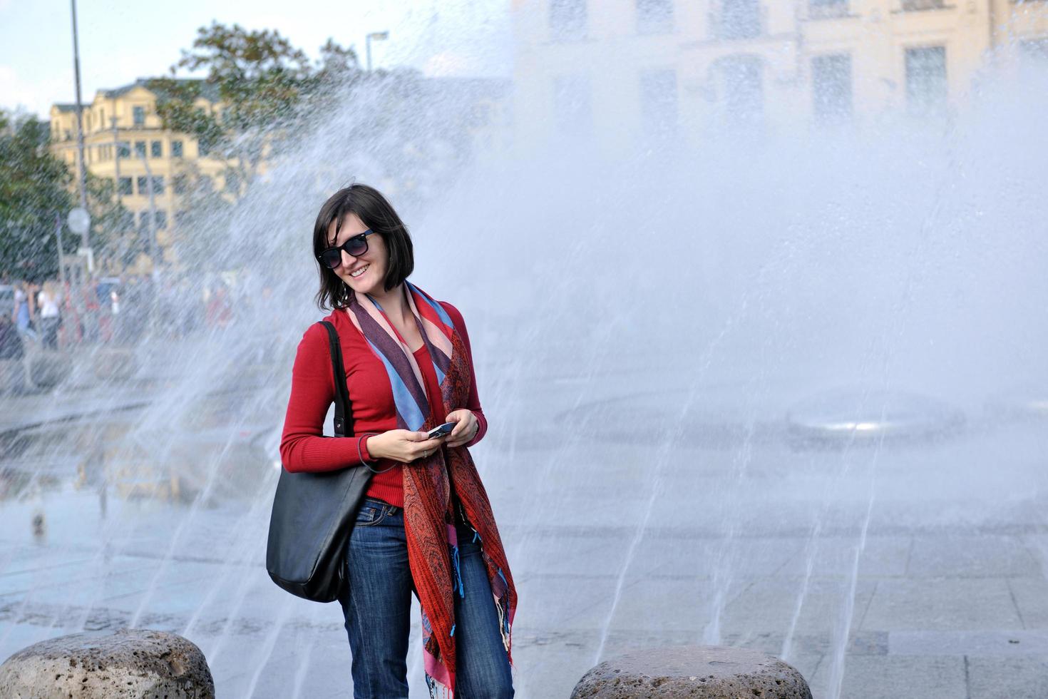 femme touriste s'amuser en france photo