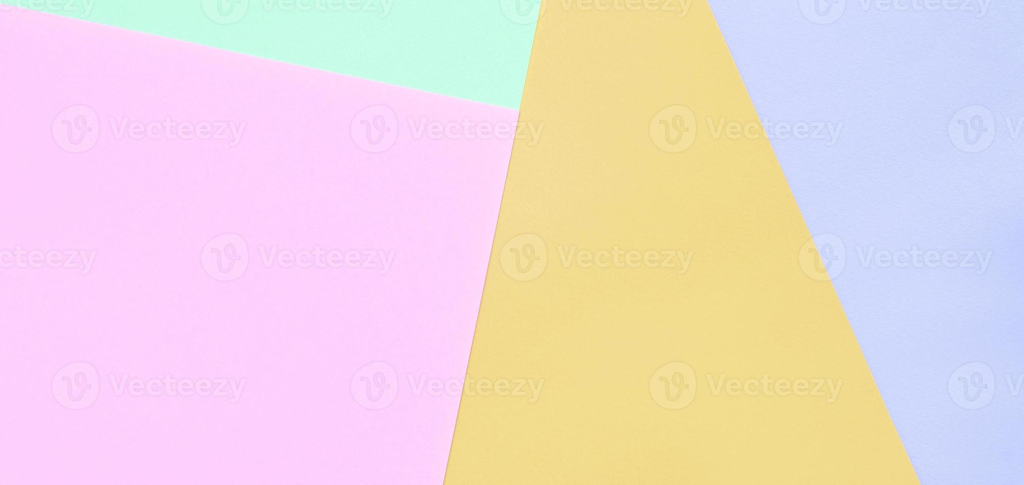 fond de texture de couleurs pastel de mode. papiers à motifs géométriques roses, violets, orange et bleus. photo