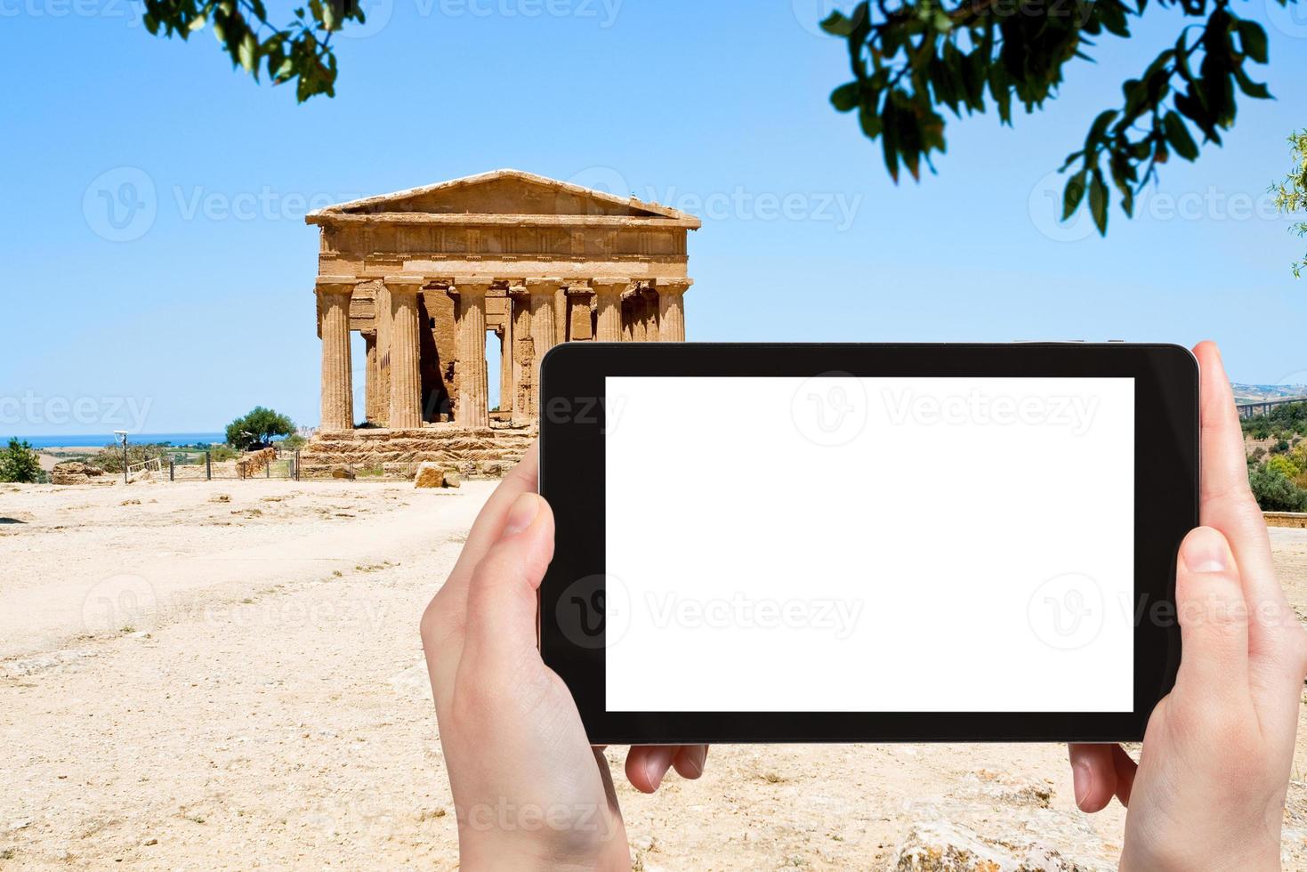 photo du temple de concordia dans la vallée des temples