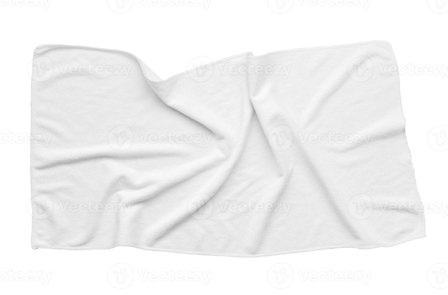 serviette de plage blanche isolé fond blanc photo