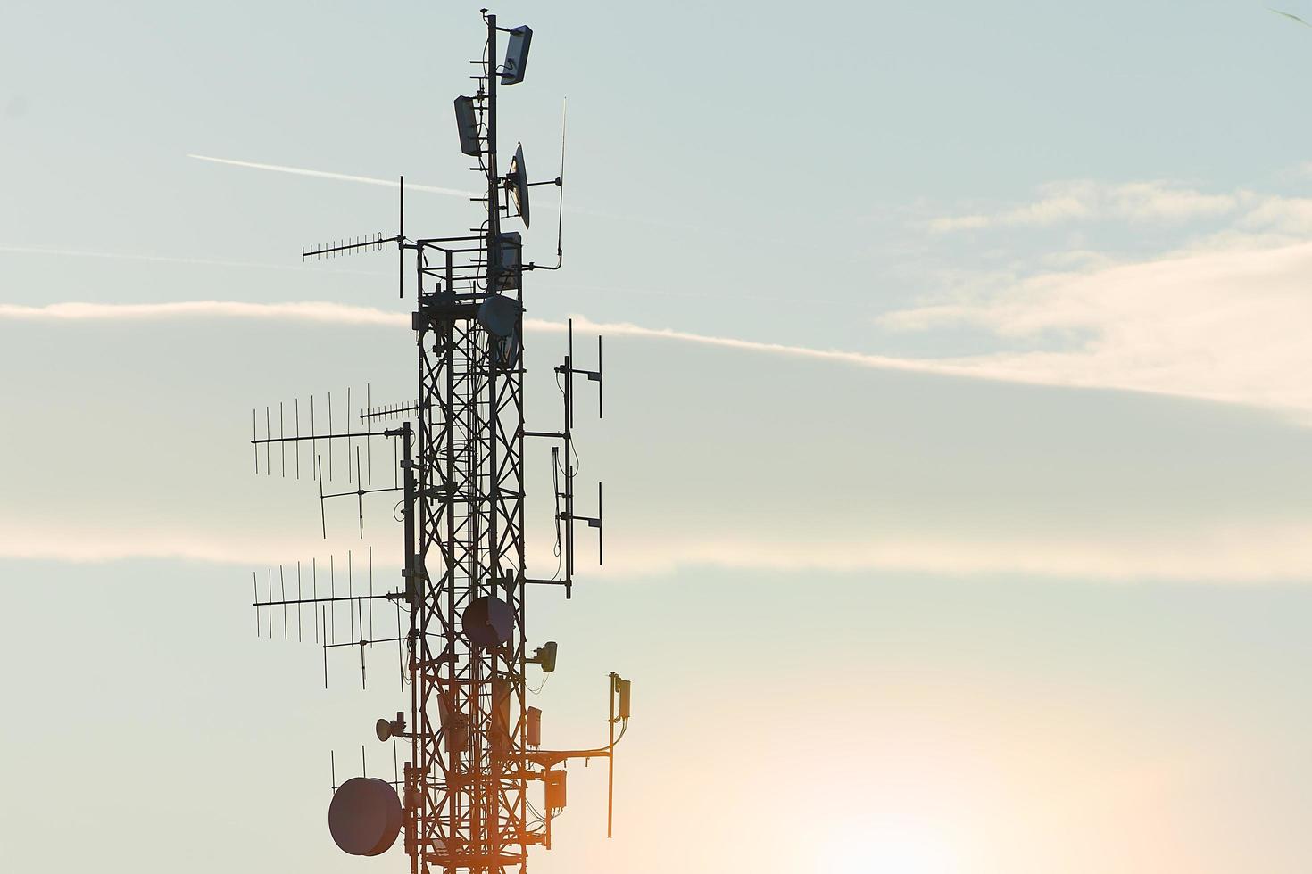 antennes de télévision à haut répéteur photo