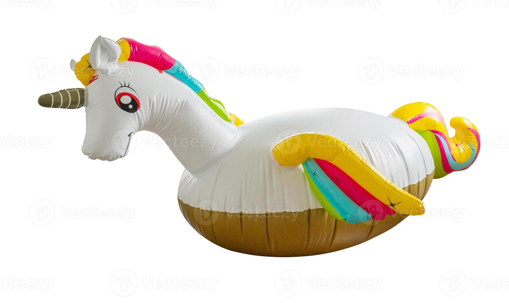 Anneau de licorne graisse gonflable pour piscine isolé sur fond blanc photo