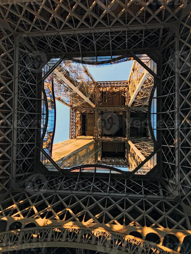 une vue panoramique sur paris en été photo