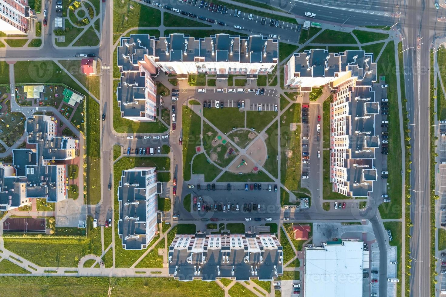 vue panoramique sur le quartier résidentiel des immeubles de grande hauteur photo