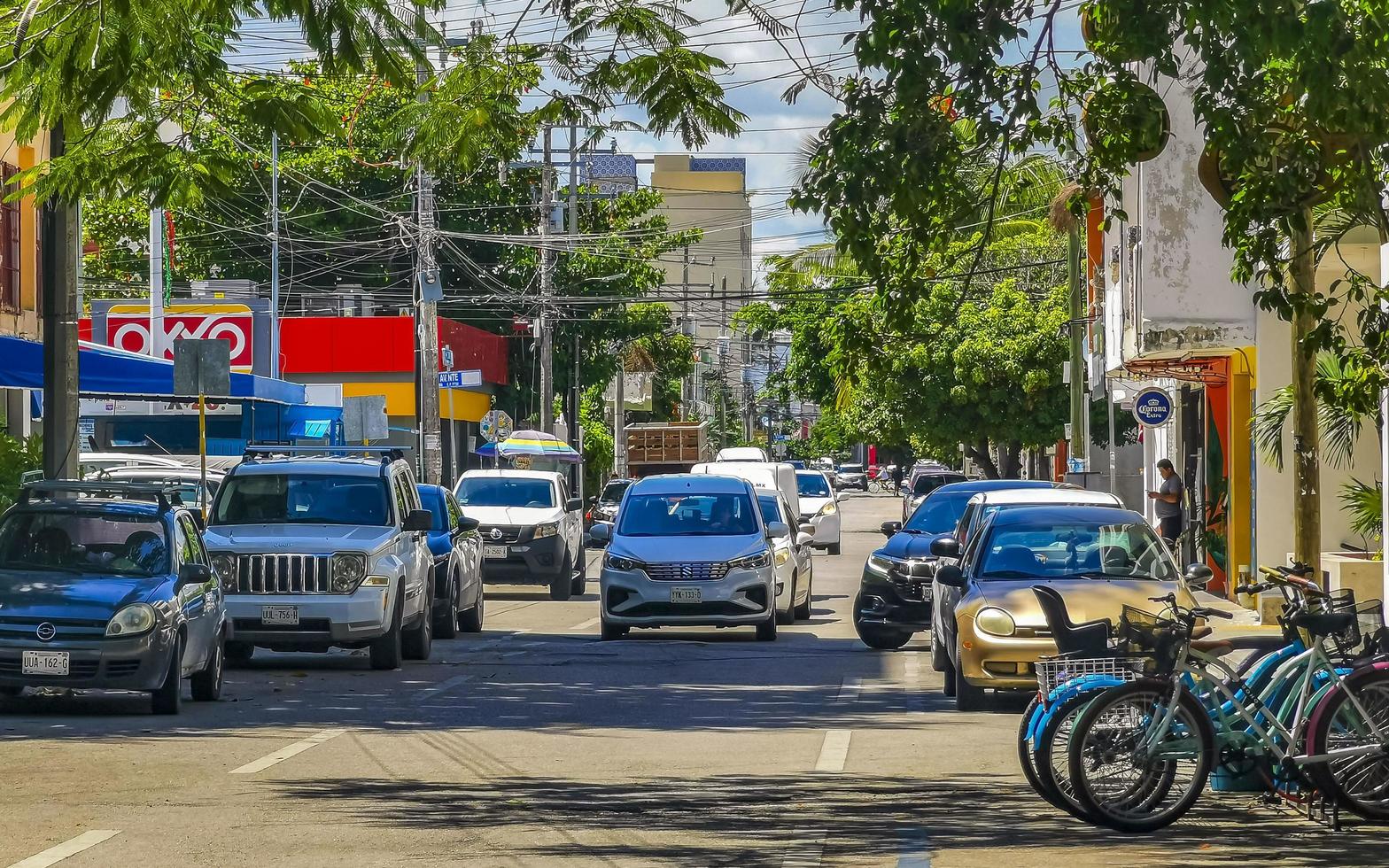 playa del carmen quintana roo mexique 2022 route de rue typique et paysage urbain de playa del carmen mexique. photo