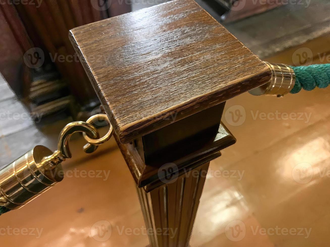 ancien poteau en bois dans le musée photo