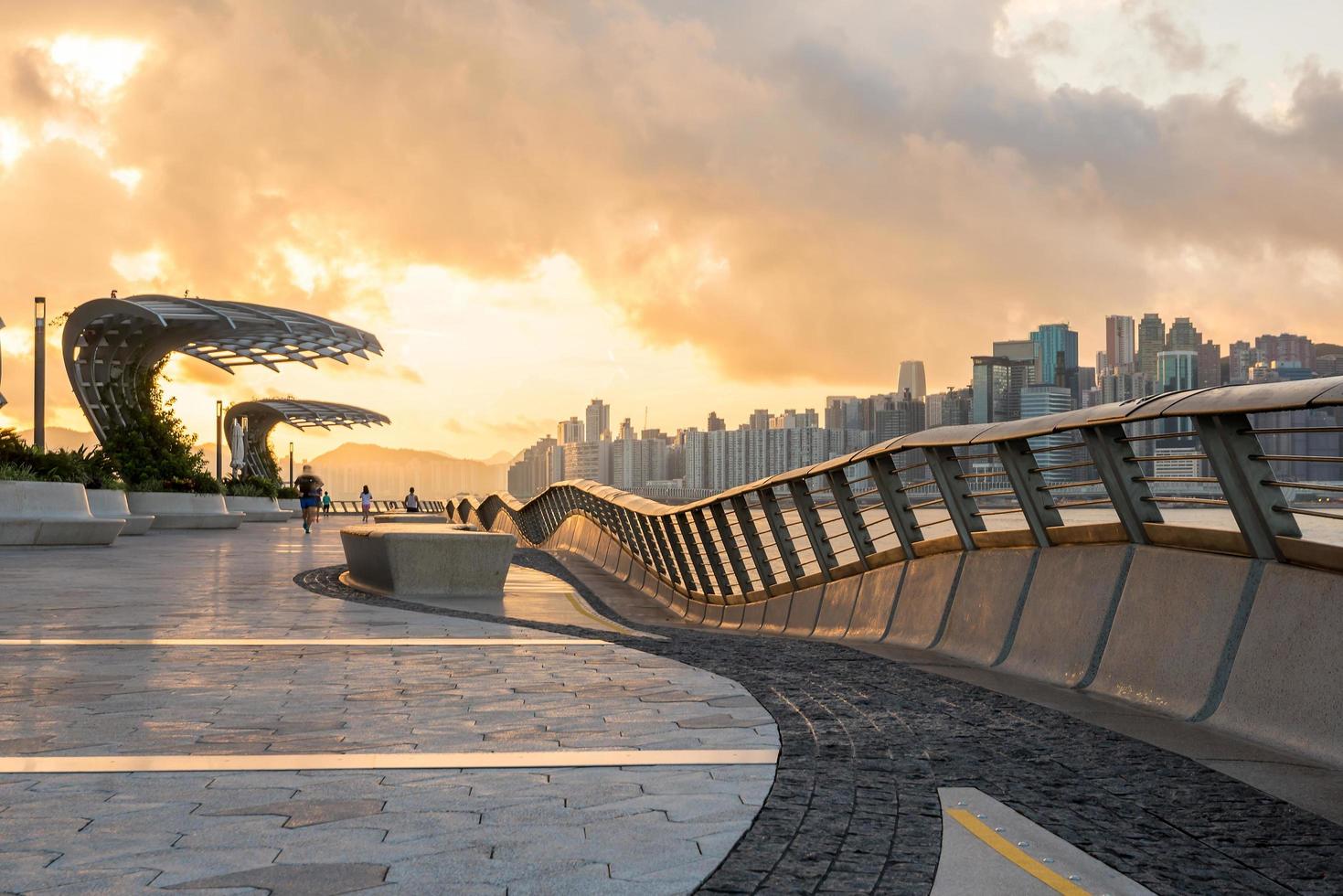 coureurs et skyline de hong kong photo