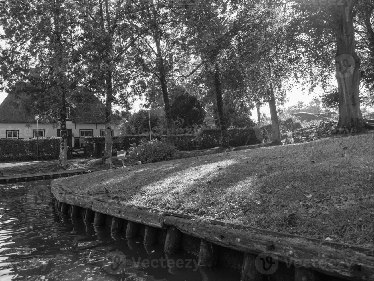 giethoorn aux pays-bas photo