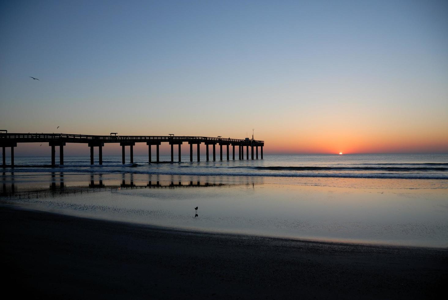 coucher de soleil sur la mer photo