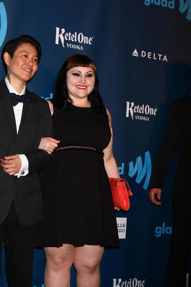 Los angeles, 20 avril - beth ditto arrive aux glaad media awards 2013 au jw marriott le 20 avril 2013 à los angeles, ca photo