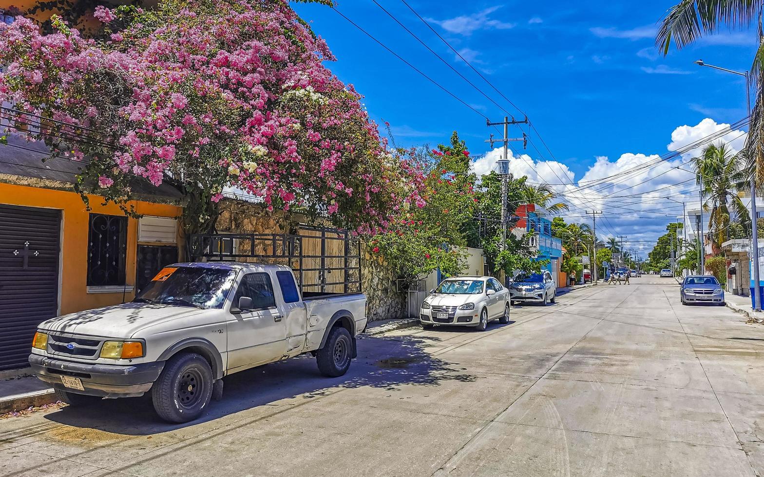 playa del carmen quintana roo mexique 2022 route de rue typique et paysage urbain de playa del carmen mexique. photo