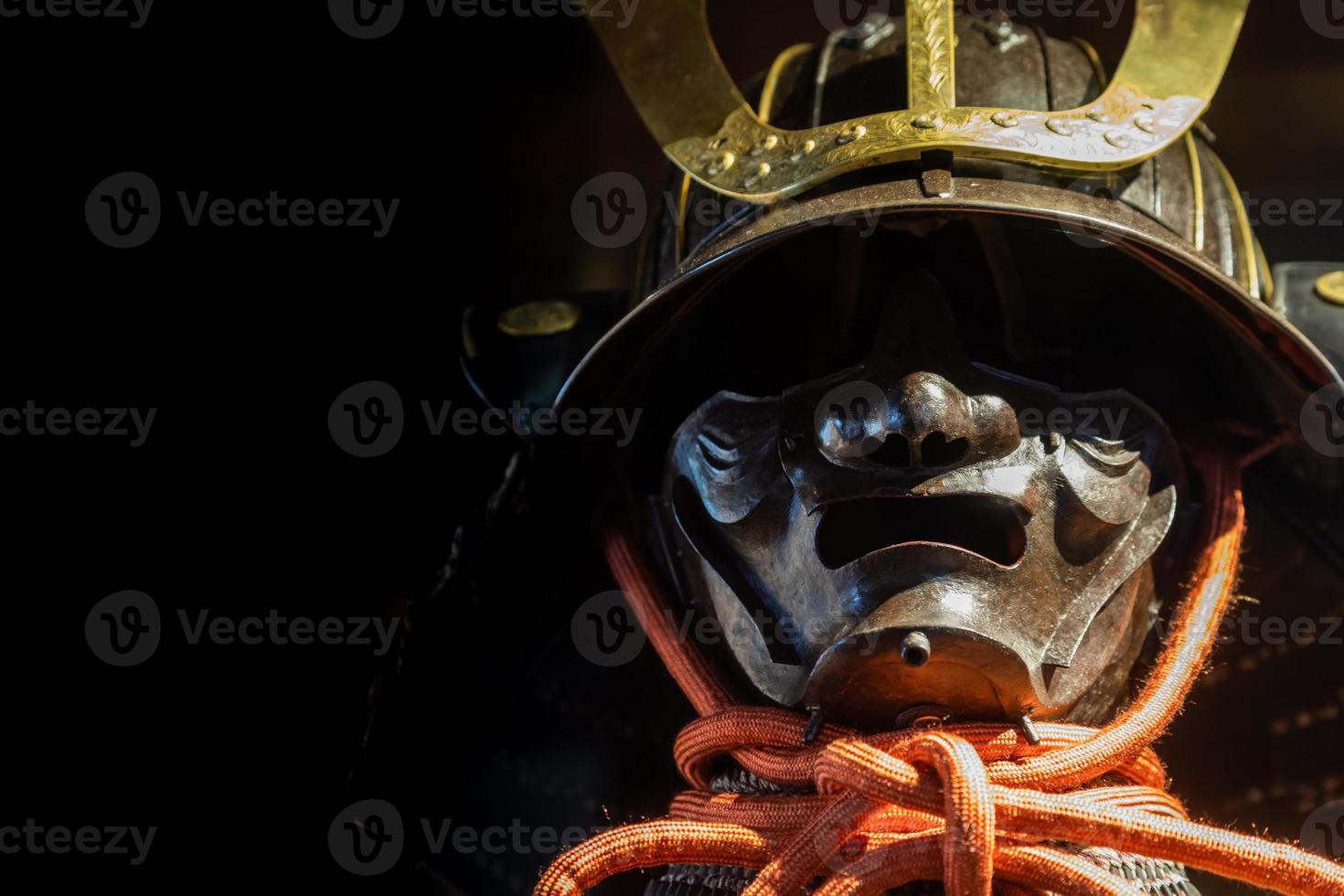 armure japonaise traditionnelle de samouraï - protection antique pour combattant au japon. photo