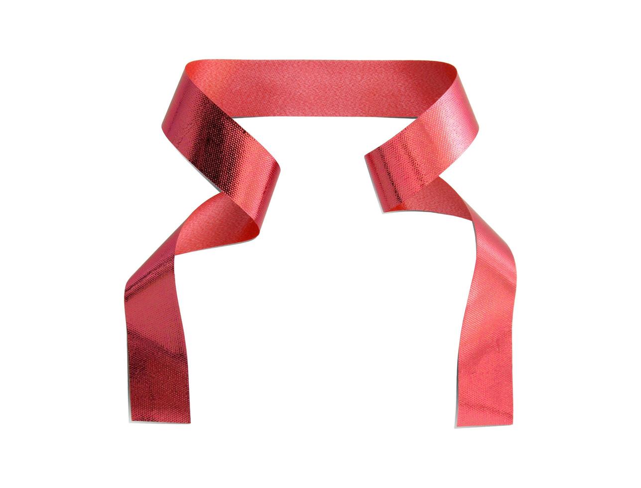 ruban rouge isolé sur fond blanc avec un tracé de détourage photo