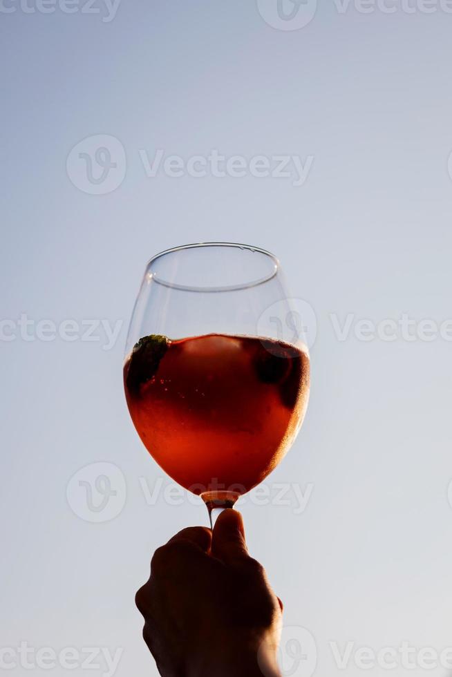 verre de cocktail d'été frais photo