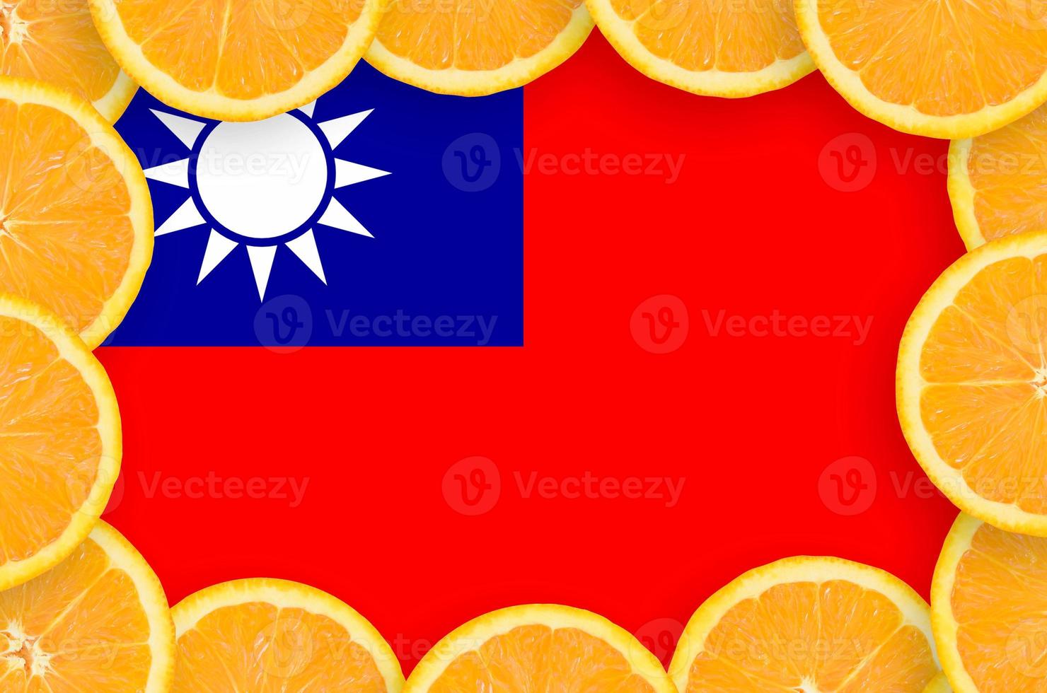drapeau de taïwan dans un cadre de tranches d'agrumes frais photo
