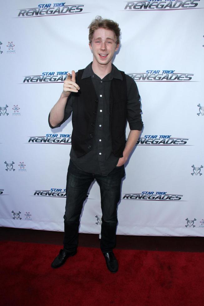 los angeles, 1er août - joey luthman au star trek - renegades première au crest theatre le 1er août 2015 à westwood, ca photo