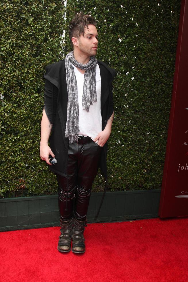 los angeles, 13 avril - thomas dekker au john varvatos 11th annual stuart house Benefit at john varvatos boutique le 13 avril 2014 à west hollywood, ca photo