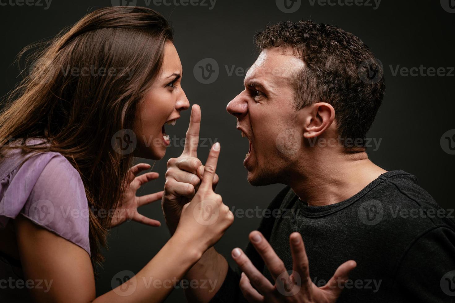 vue de couple en colère photo