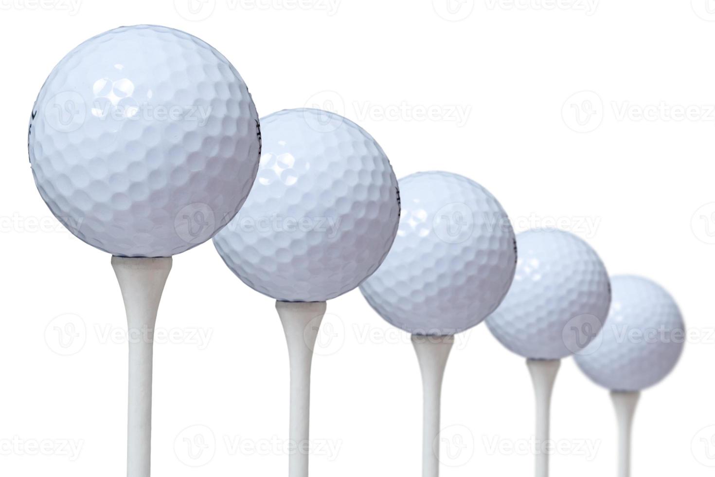 5 balles de golf sur fond blanc photo