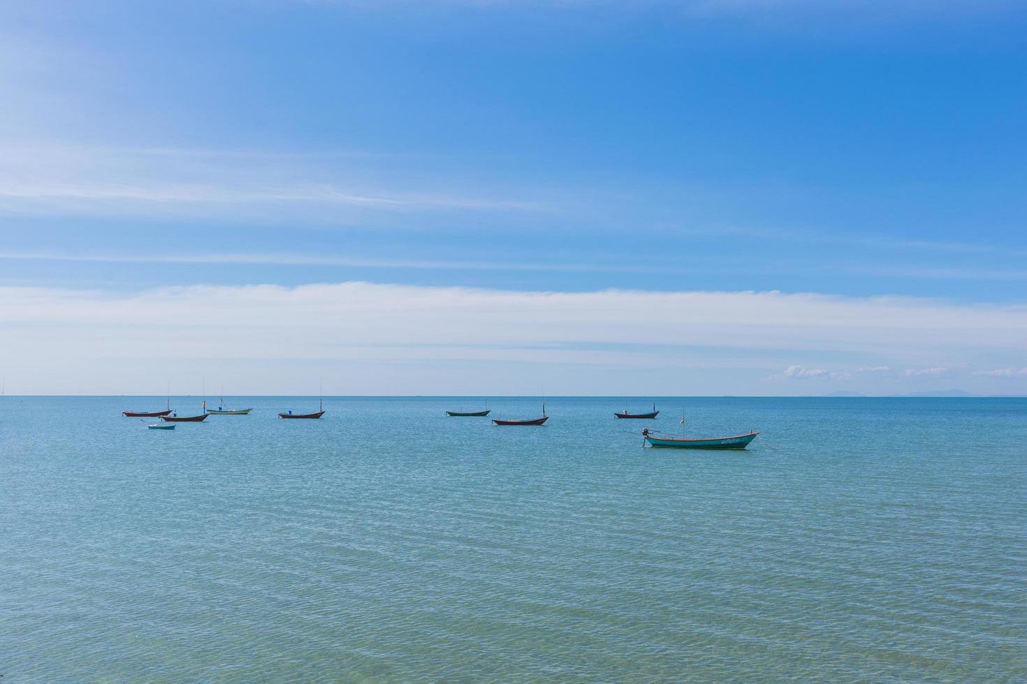 bateaux sur la mer photo