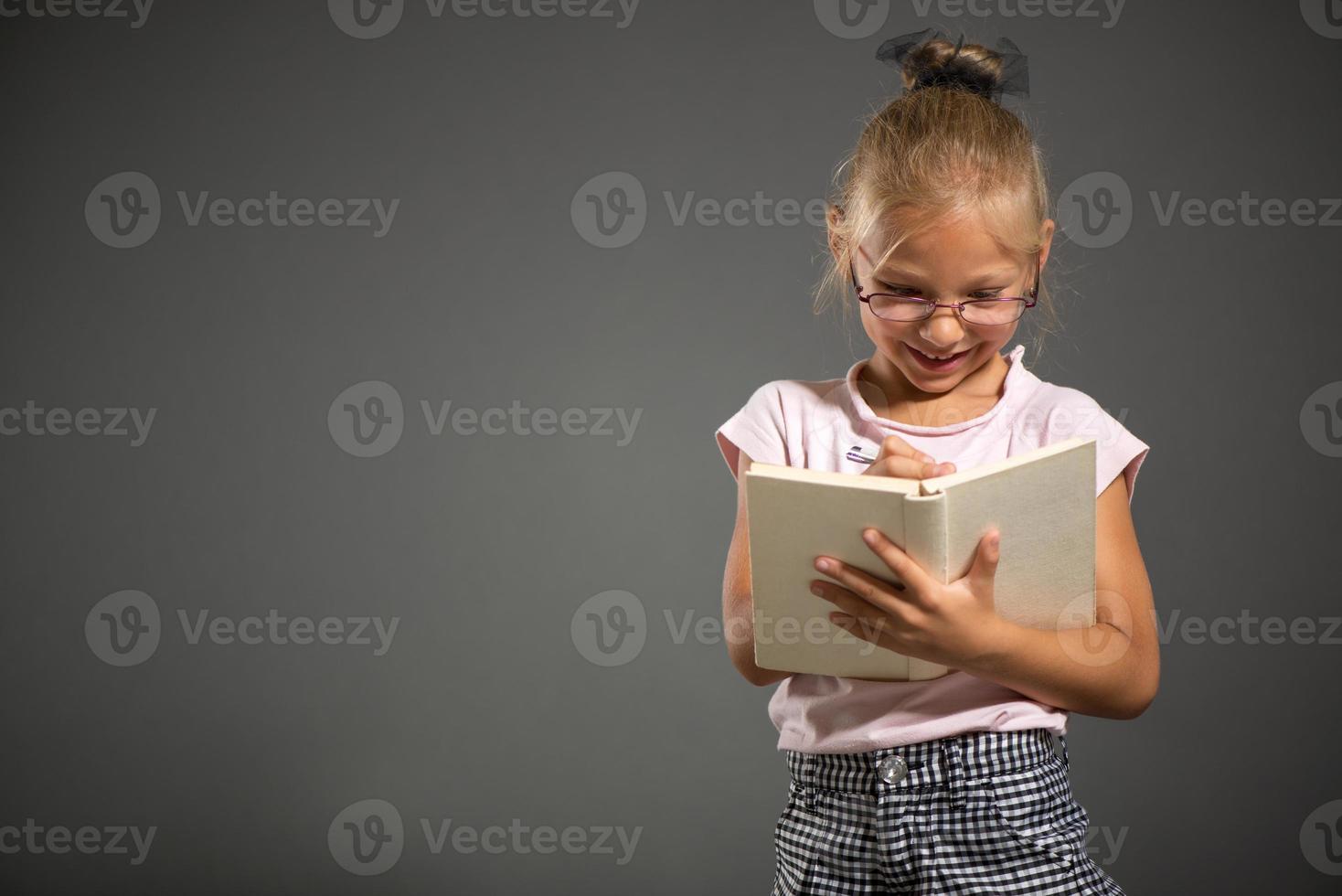 petite fille de l'école photo