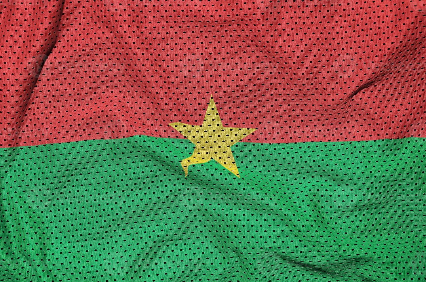 drapeau du burkina faso imprimé sur une maille de sportswear en nylon polyester f photo