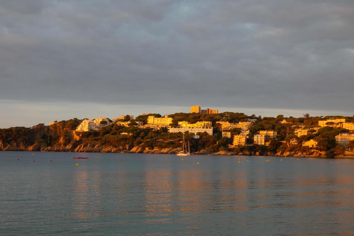 costa brava, s'agaro appartenant à sant feliu de guixols, catalogne, espagne photo