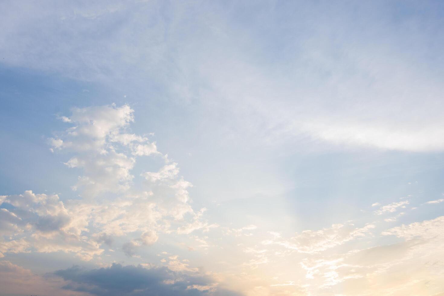 nuages bleus et ciel photo