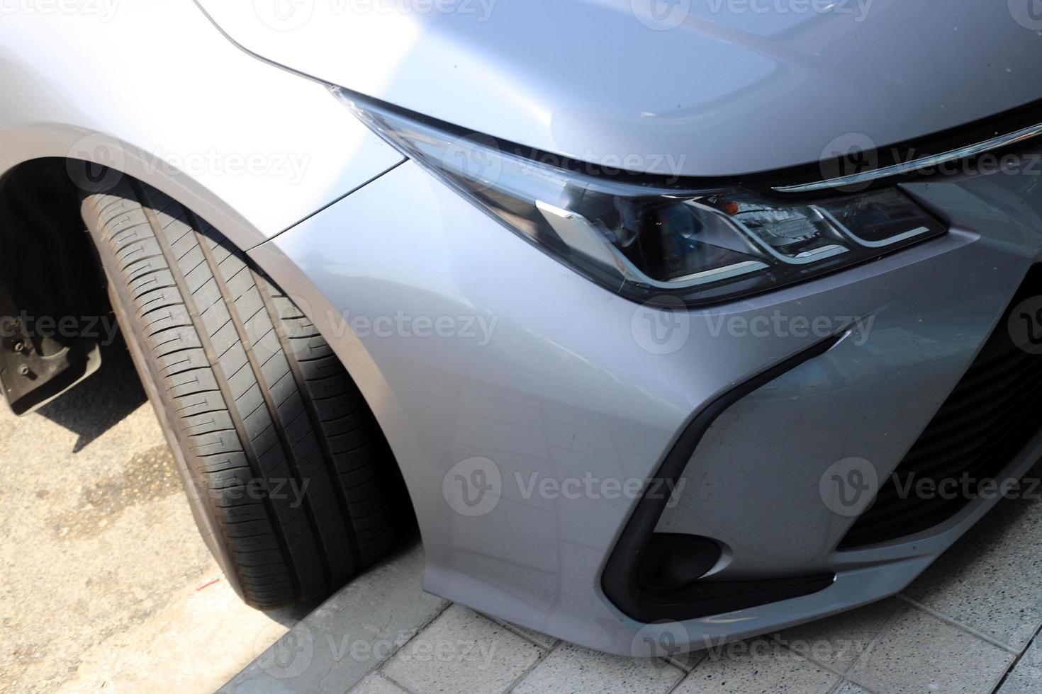 un petit fragment de carrosserie de voiture. photo