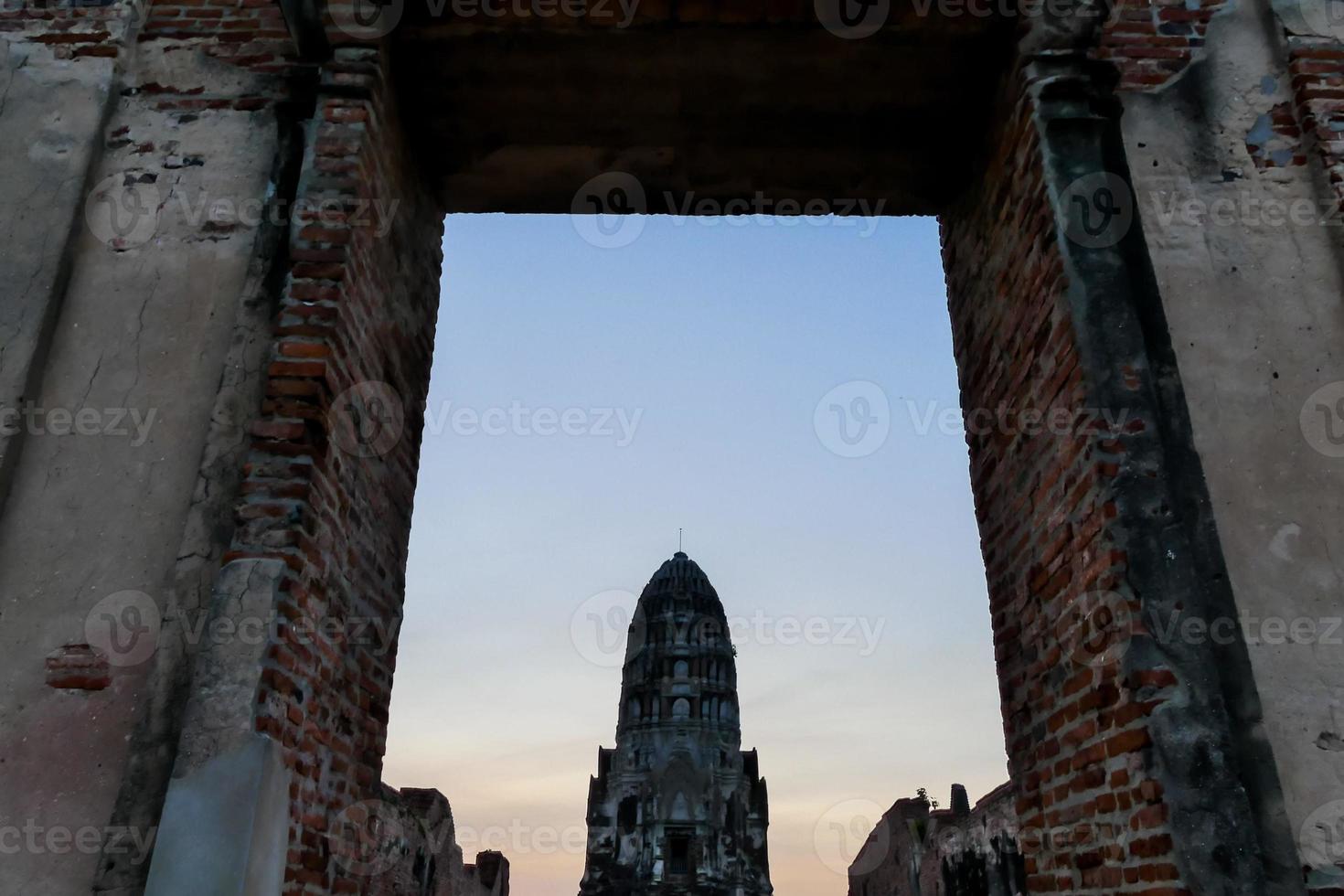 temple ayutthaya wat photo