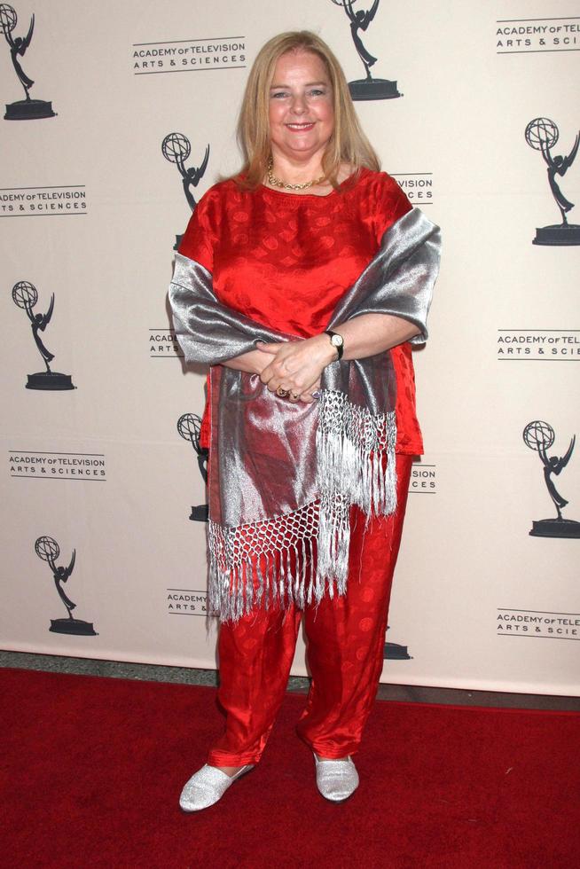 Elvera Roussel arrivant à la réception des nominés Daytime Emmy à l'académie de télévision de North Hollywood, Californie le 27 août 2009 photo