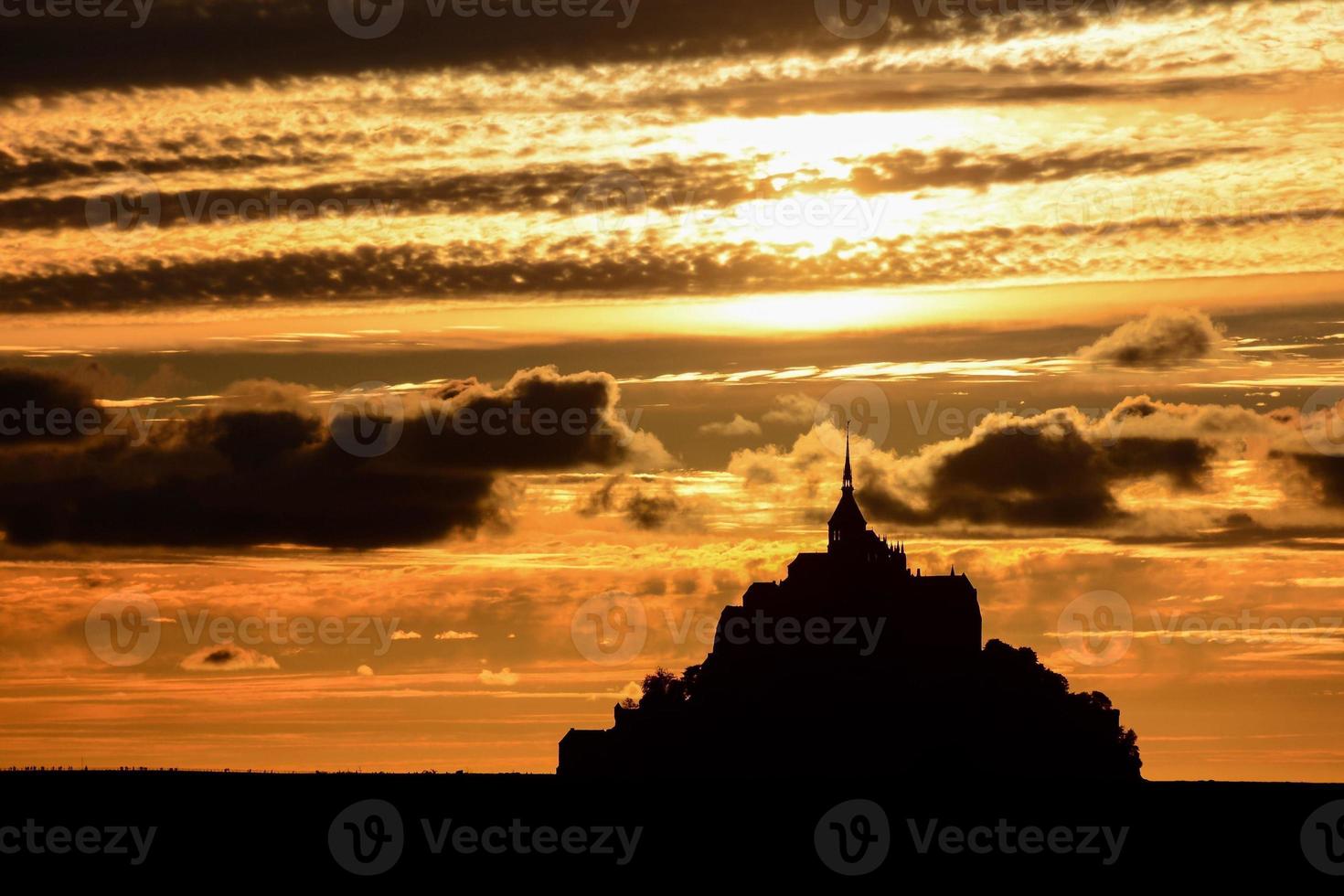 vue de la silhouette du coucher du soleil photo