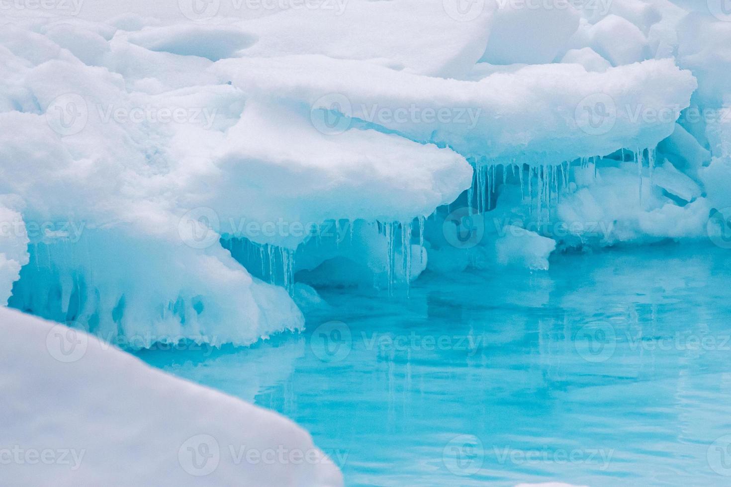 glace de mer, iceberg dans l'arctique photo